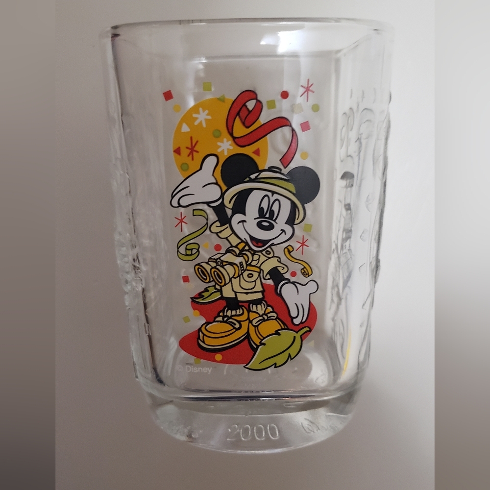Mcdonald's Walt Disney 2000 Glass 🎉